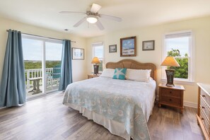 7 bedrooms, iron/ironing board, WiFi, bed sheets - Tequila Mockingbird: Semi-Oceanfront, Private Pool (Nags Head)