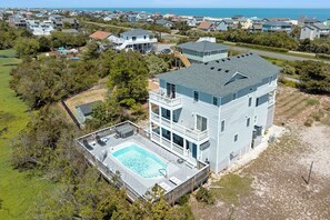 Exterior - Tequila Mockingbird: Semi-Oceanfront, Private Pool (Nags Head)
