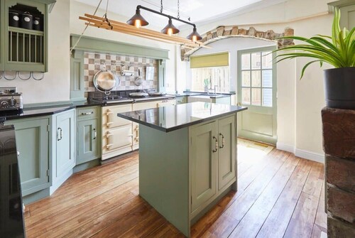 Host & Stay | Beckside