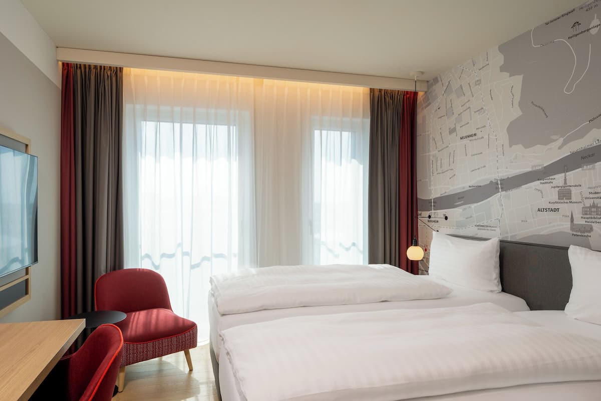 Premium bedding, minibar, in-room safe, desk
