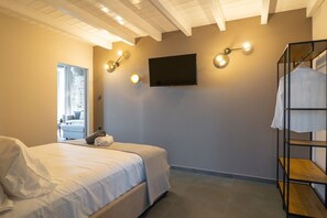 3 soverom, strykejern/-brett, reiseseng for barn og wi-fi