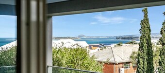 13A Elliot Ave - SeaViews - Walk to Beach - Bikeway - Wi-Fi