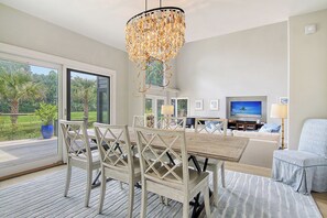Dining - New Listing in popular neighborhood (Kiawah Island)