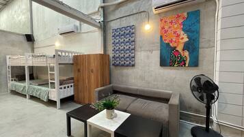 Townhome | Living area
