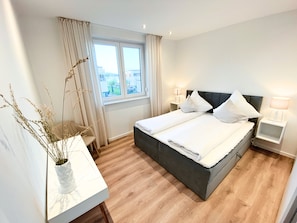 2 bedrooms, desk, travel crib, WiFi
