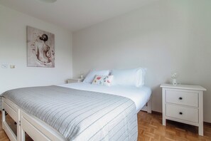 Apartamento luxo | 1 quarto, ferros/tábuas de passar roupa, Wi-Fi de cortesia