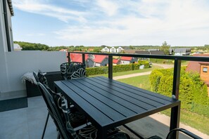 Outdoor dining - Apartment in Rewal near Baltic Sea Beach (Rewal)