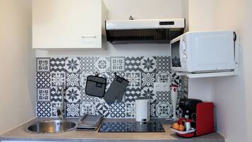 Microwave, stovetop