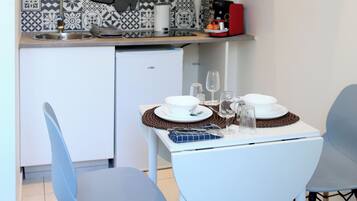 Micro-ondes, plaque de cuisson