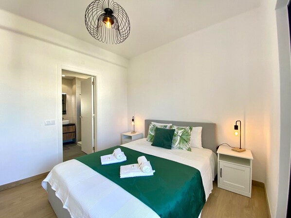 1 chambre, fer et planche à repasser, accès au Wi-Fi (inclus)