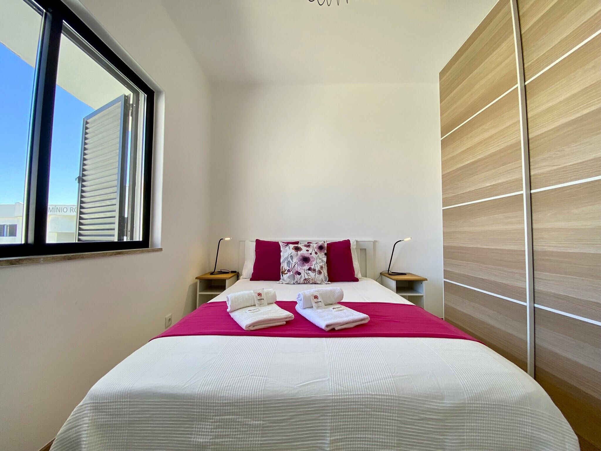 1 dormitorio, tabla de planchar con plancha, wifi gratis y ropa de cama