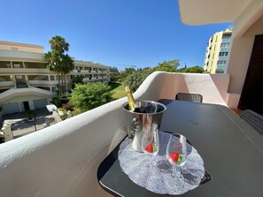 Outdoor dining - VILAMOURA TWINS 2 WITH POOL by HOMING (Vilamoura)