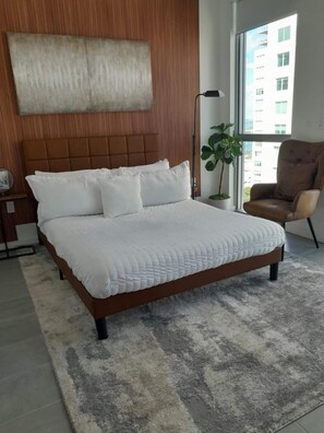 1 habitación, tabla de planchar con plancha, wifi y ropa de cama