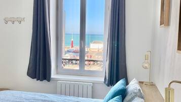 1 chambre, bureau, lit parapluie, Wi-Fi gratuit
