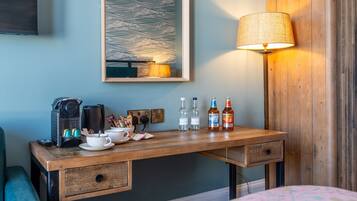 Family Room | Free WiFi