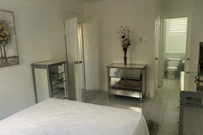 1 Schlafzimmer, Bügeleisen/Bügelbrett, kostenloses WLAN, Bettwäsche