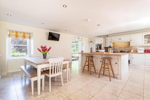 하우스, 침대(여러 개) | 다이닝