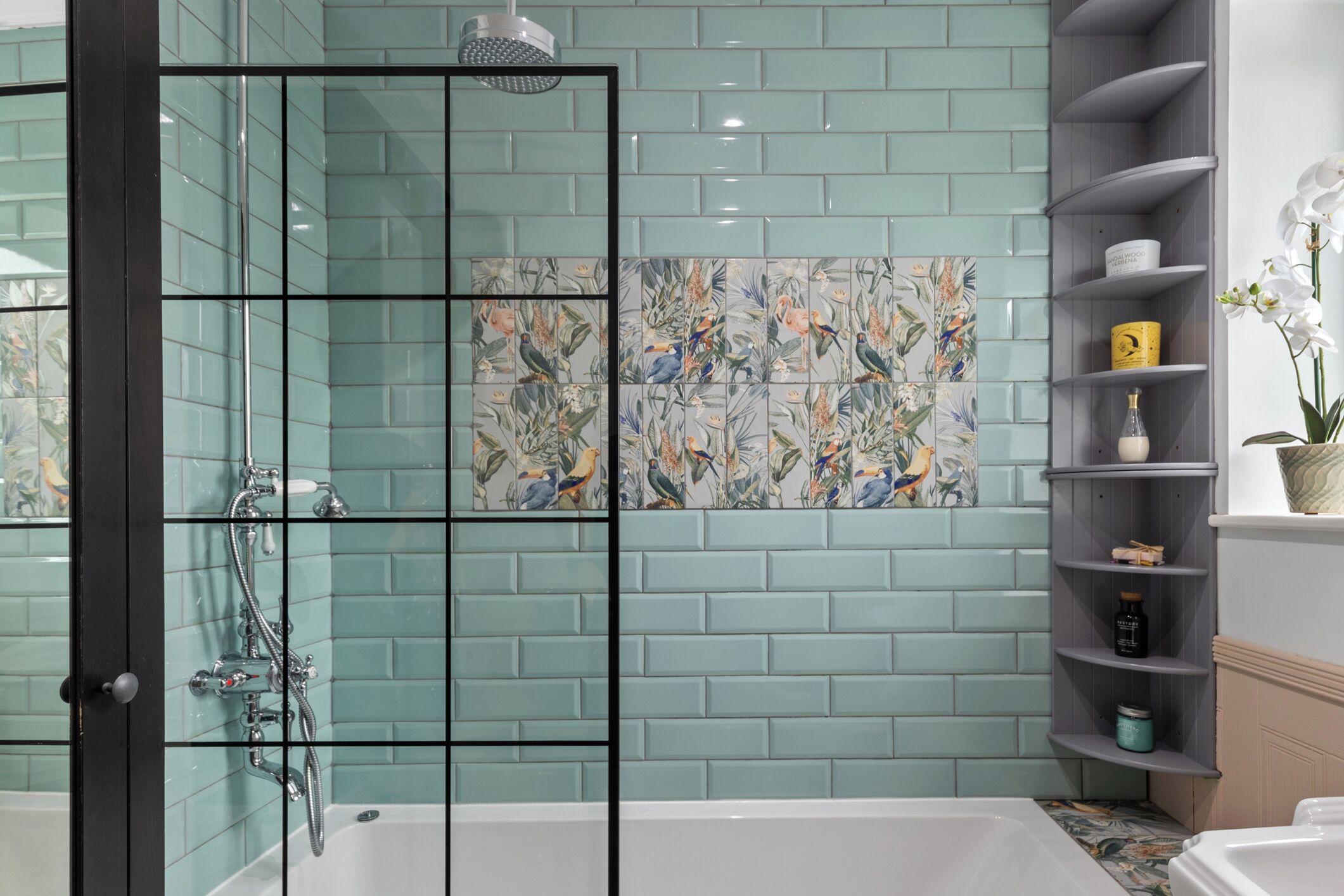 Maison, plusieurs lits | Salle de bain