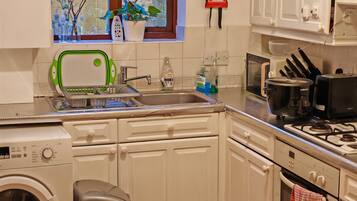 Apartment | Private kitchen | Fridge, microwave, oven, stovetop