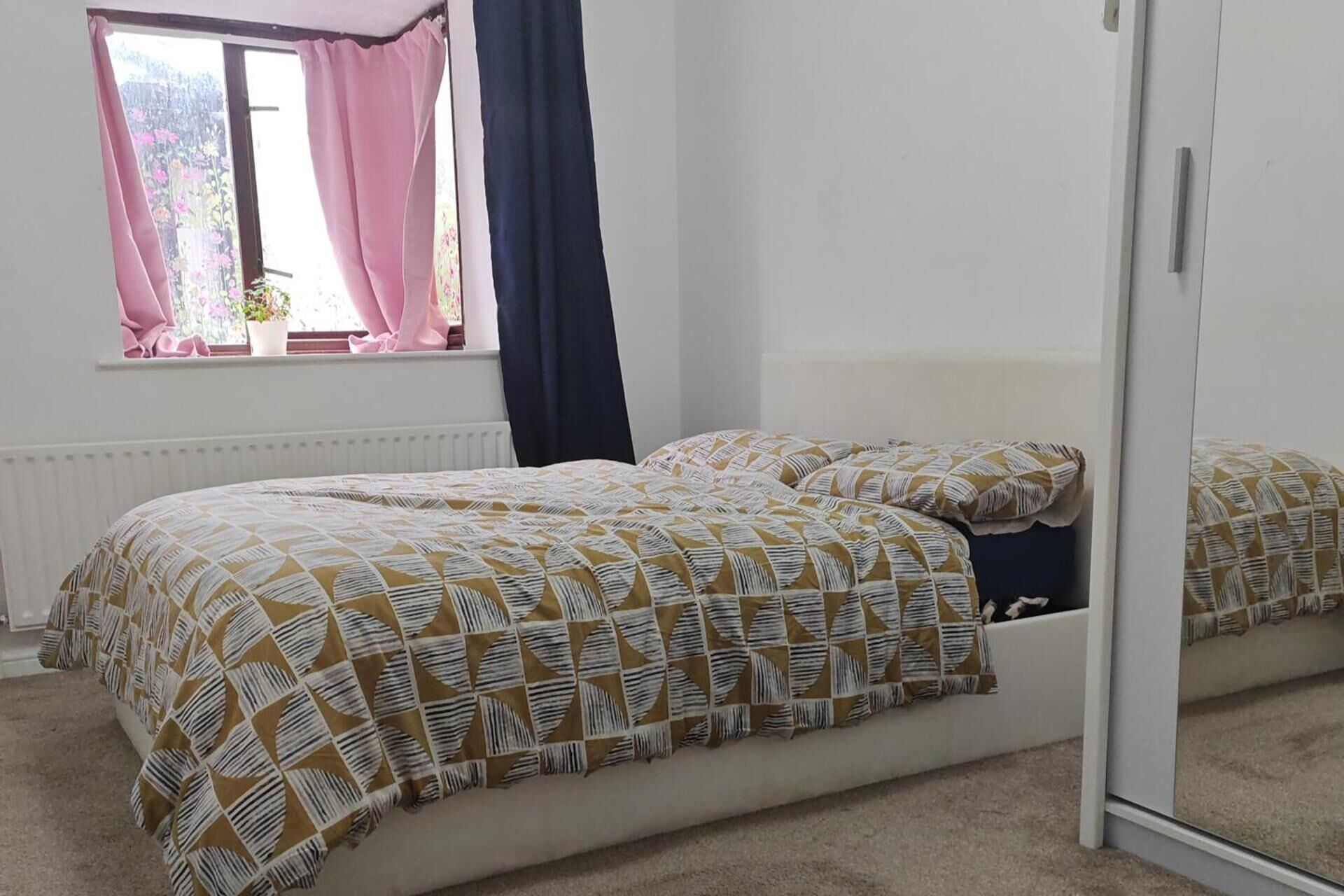 1 Schlafzimmer, Bügeleisen/Bügelbrett, kostenloses WLAN, Bettwäsche