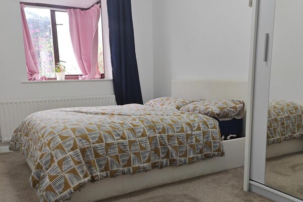1 bedroom, iron/ironing board, free WiFi, bed sheets