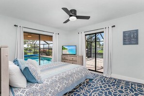 3 bedrooms, iron/ironing board, free WiFi, bed sheets - Set sail for the coastal getaway! Hot Tub, great amenities! (Cape Coral)