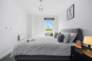 2 chambres, bureau, fer et planche à repasser, Wi-Fi gratuit