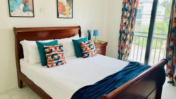 House | 1 bedroom, iron/ironing board, free WiFi, bed sheets