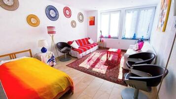 2 chambres, fer et planche Ă repasser, Wi-Fi, draps fournis