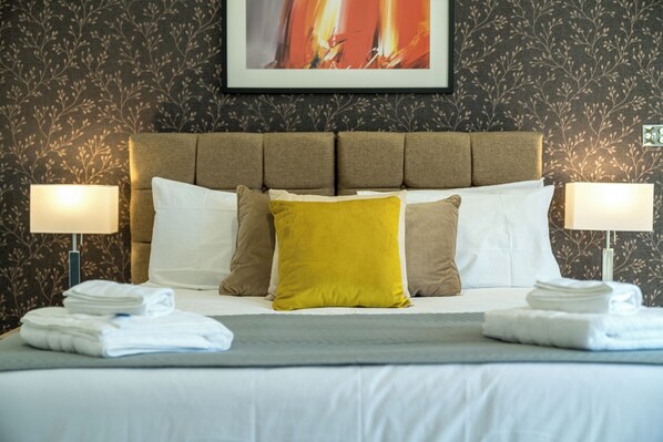 Apartment | 3 bedrooms, iron/ironing board, free WiFi, bed sheets