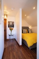 Apartment | 1 bedroom, iron/ironing board, free WiFi, bed sheets