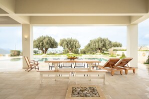 Terrace/patio - Villa - Sleeps 10 - Pool - Parking - Pool Table (Heraklion)