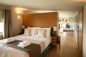 Villa | 5 Schlafzimmer, Schreibtisch, Bügeleisen/Bügelbrett, kostenloses WLAN