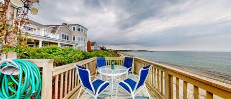 屋外ダイニングエリア