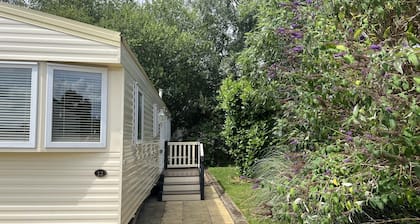 Beautiful 8 Berth Static at Tattershall Lakes