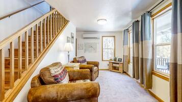 Een televisie, een dvd-speler en boeken