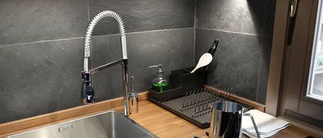 City-Apartment | Eigene Küche | Mini-Kühlschrank, Mikrowelle, Herdplatte