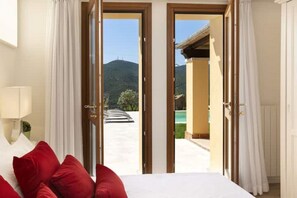 4 Schlafzimmer, Zimmersafe, Bügeleisen/Bügelbrett, WLAN