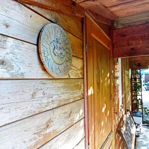 تفاصيل الفندق من الخارج