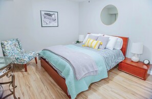 1 bedroom, iron/ironing board, free WiFi, bed sheets - Cozy Basement Suite with Full Kitchen, Walk to Edgewood (Atlanta)