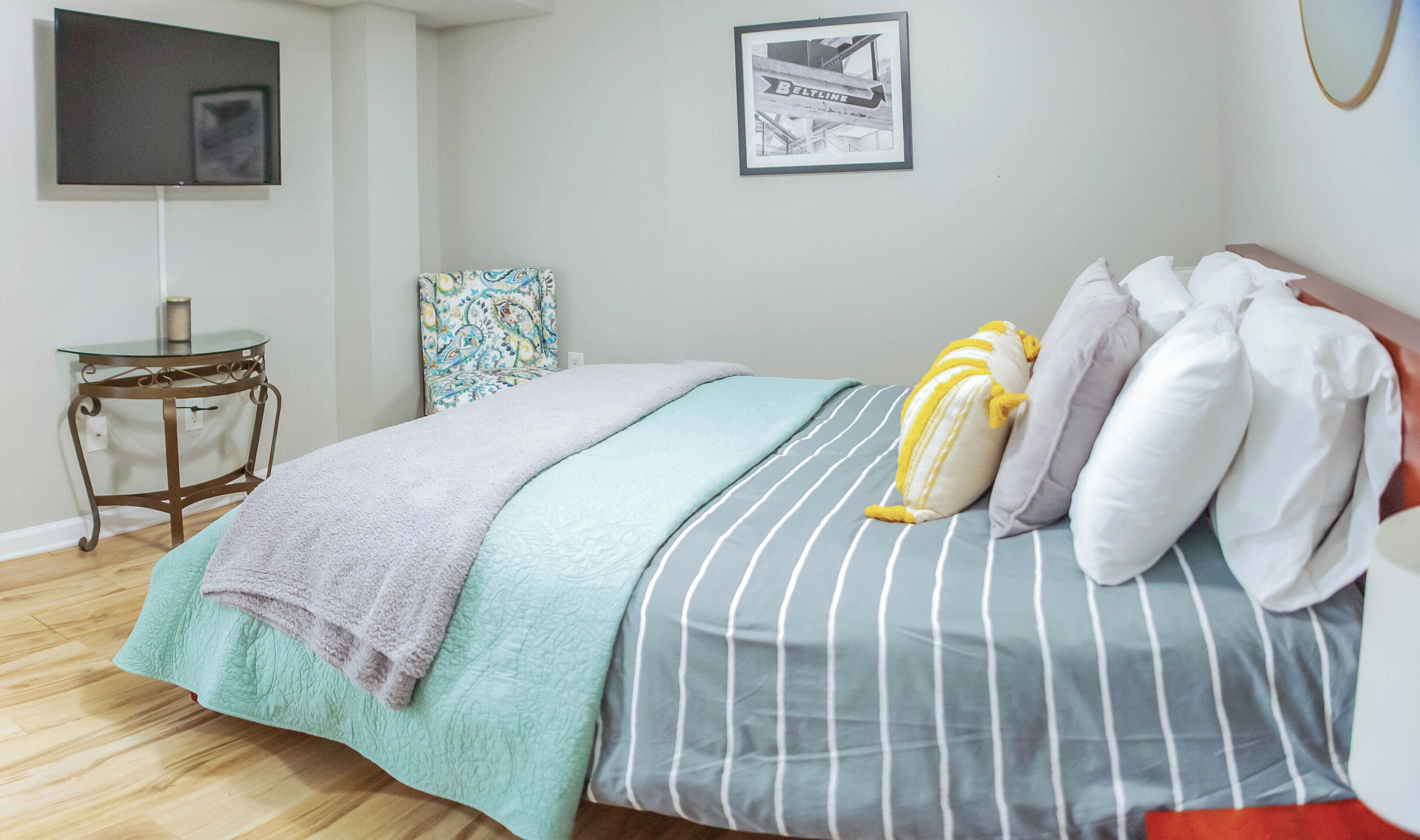 1 chambre, fer et planche à repasser, Wi-Fi gratuit, draps fournis