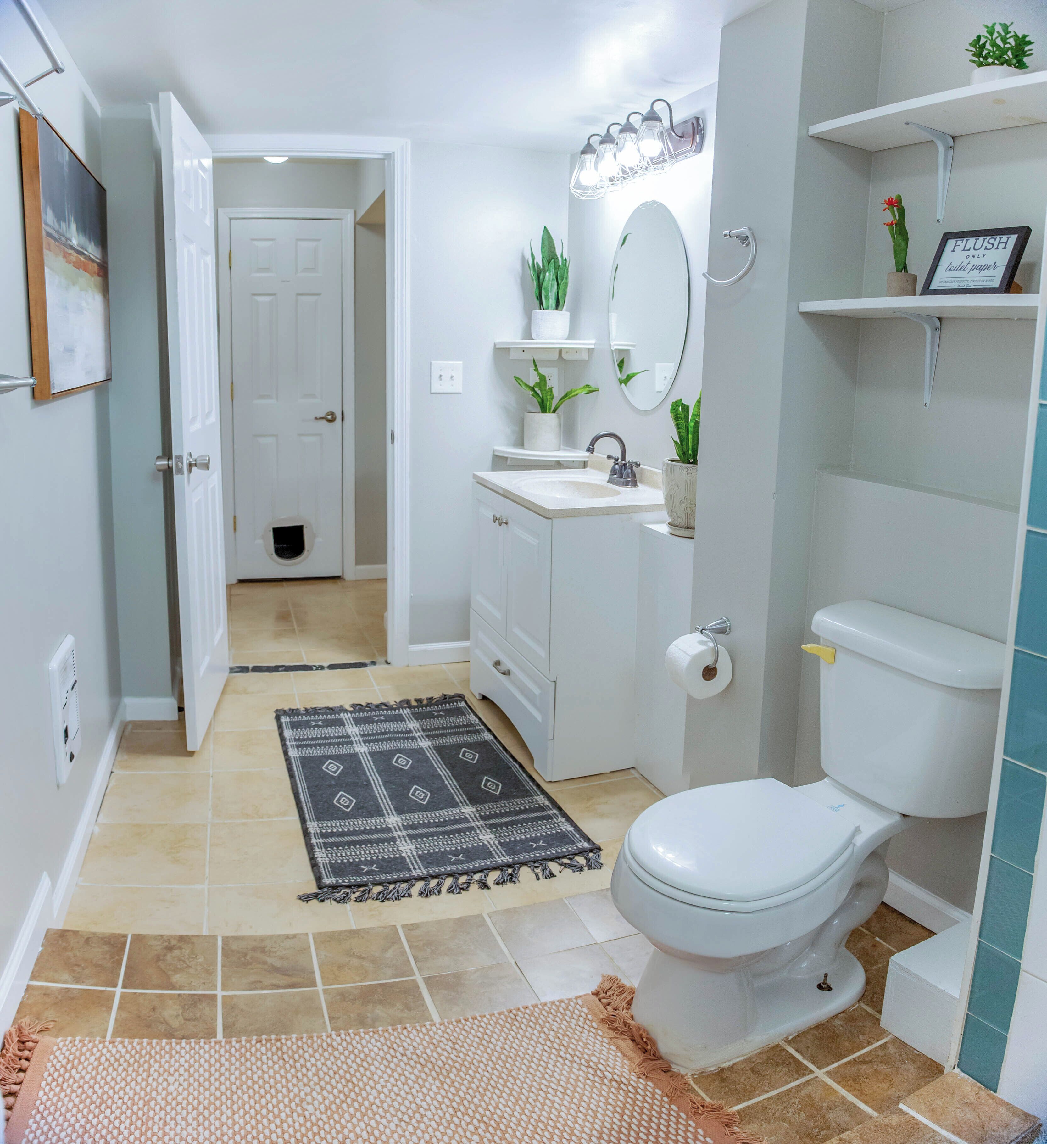 Douche, articles de toilette écologiques, sèche-cheveux