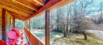 Serene Acreage - Pond - Hiking Trails Nearby