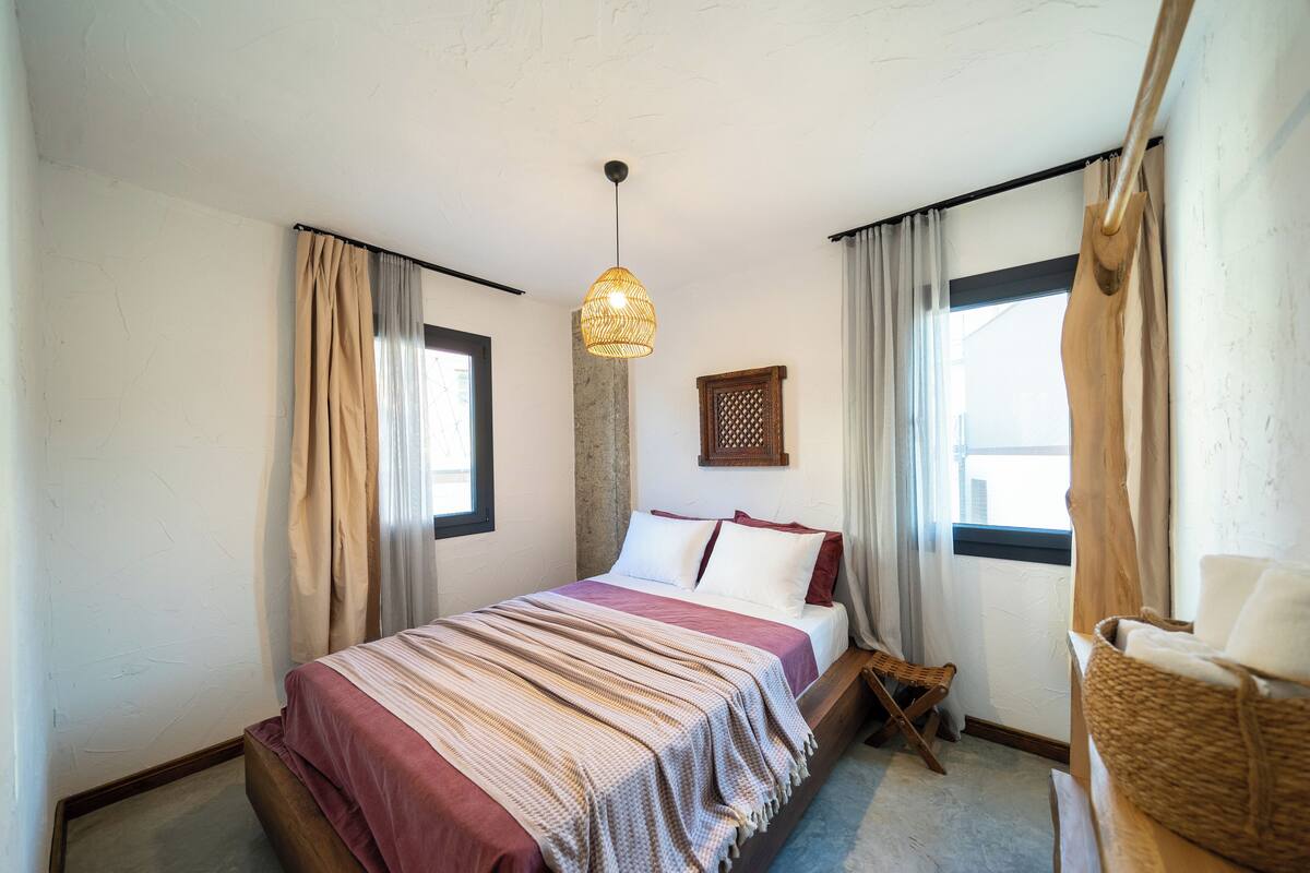 Classic Suite | Peralatan tempat tidur premium, gebar bulu kapas