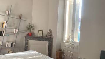 1 chambre, Wi-Fi gratuit, draps fournis