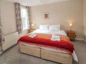 2 عدّة غرف نوم وبديكورات فريدة لكل غرفة وطراز فريد لكل وحدة