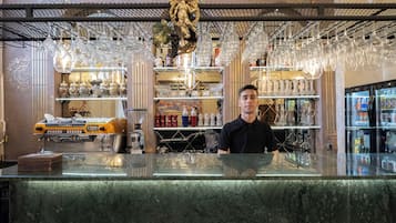 Bar en el lobby