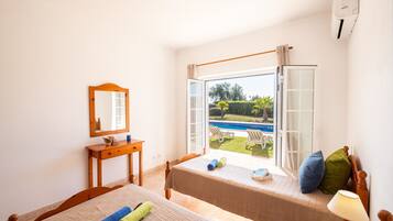 3 Schlafzimmer, BĂŒgeleisen/BĂŒgelbrett, kostenloses WLAN, BettwĂ€sche