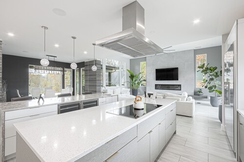 Heaven - Private Pool, Sauna, Hot Tub, Pool Table, Steam