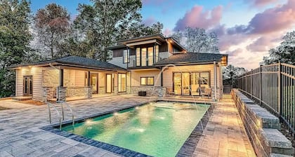 Heaven - Private Pool, Hot Tub, Pool Table, Steam, View